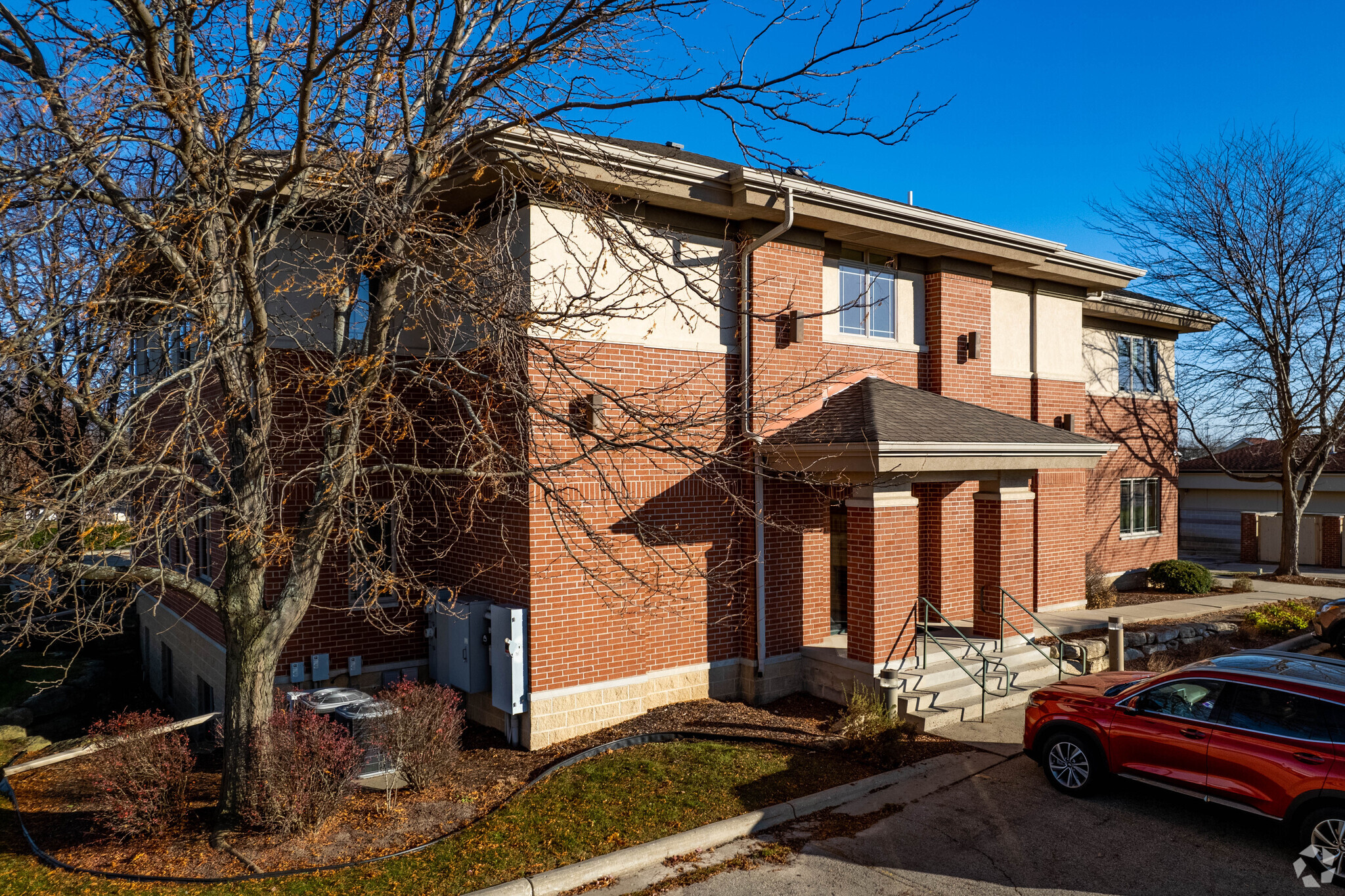 1200 Nygaard St, Stoughton, WI for lease Building Photo- Image 1 of 11