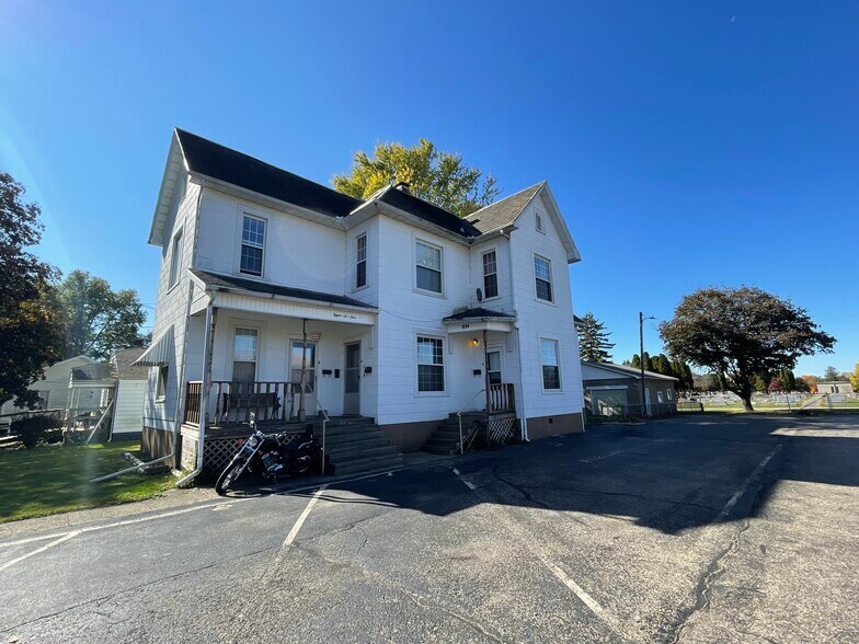 804 S Main St, Canton, IL for sale - Primary Photo - Image 1 of 22