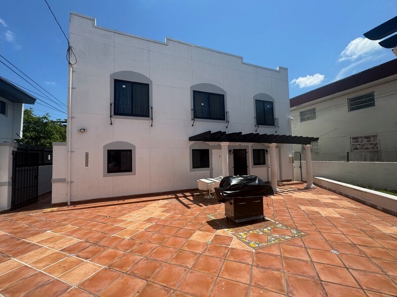 1234 SW 4th St, Miami, FL for sale - Building Photo - Image 3 of 21