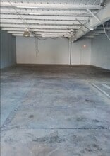 605 S Sherman St, Richardson, TX for lease Interior Photo- Image 2 of 3