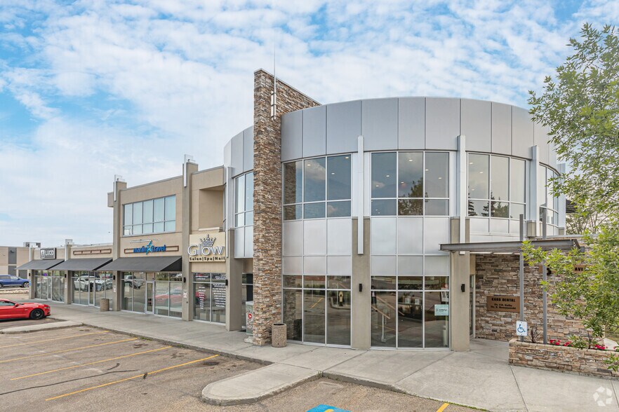 8 McLeod Ave, Spruce Grove, AB for lease - Primary Photo - Image 1 of 3