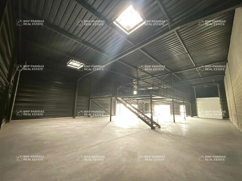 Flex in Sin-le-Noble for sale - Interior Photo - Image 3 of 10