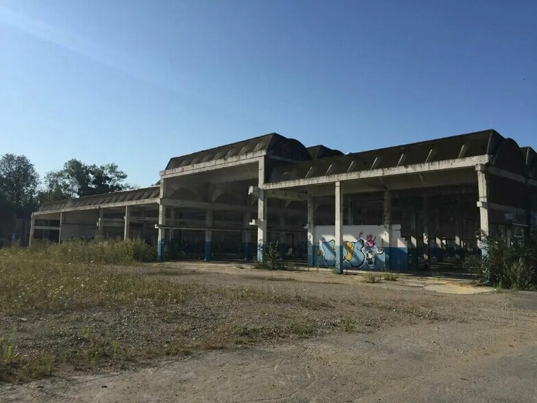 Land in Montataire for sale - Building Photo - Image 3 of 9