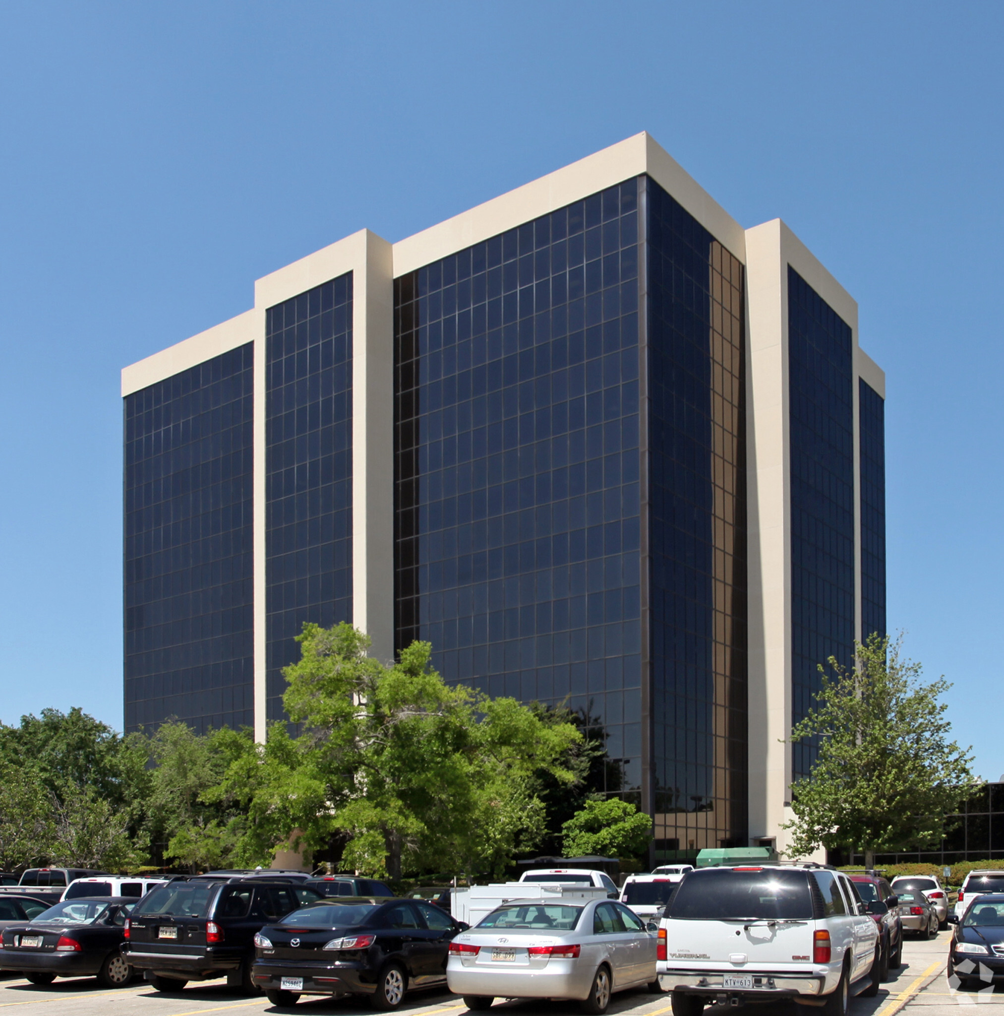 8550 United Plaza Blvd, Baton Rouge, LA for lease Building Photo- Image 1 of 6