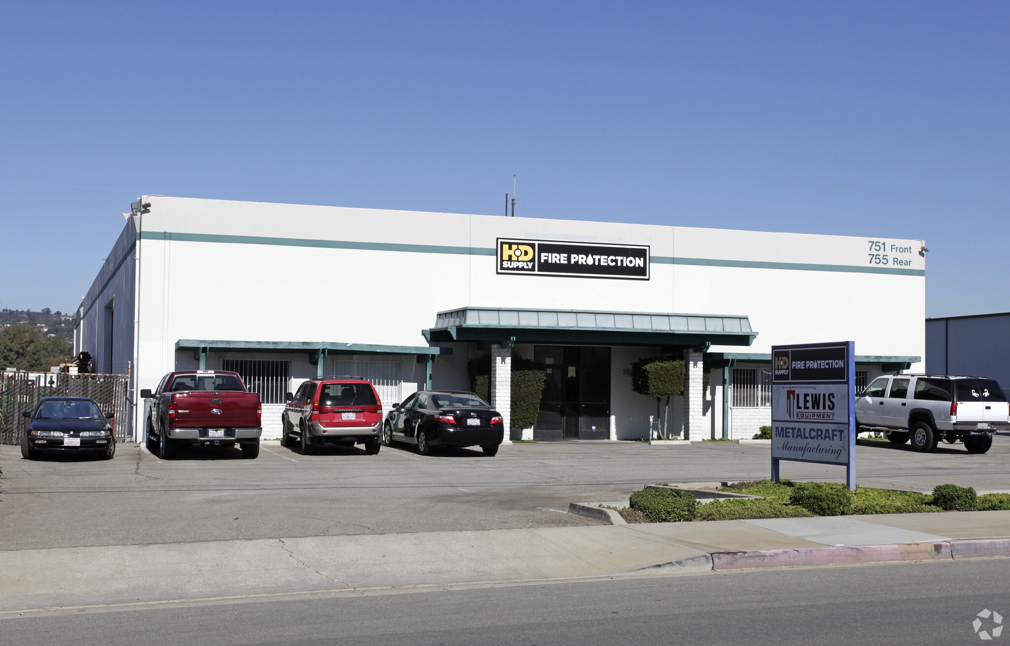 751-755 E Lambert Rd, La Habra, CA for lease Primary Photo- Image 1 of 10