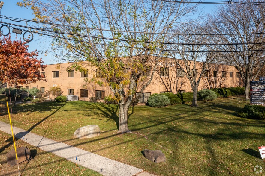 3537 Progress St, Edison, NJ 08820 TOR Plaza