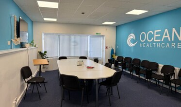 43A Devon Sq, Newton Abbot for lease Interior Photo- Image 2 of 5