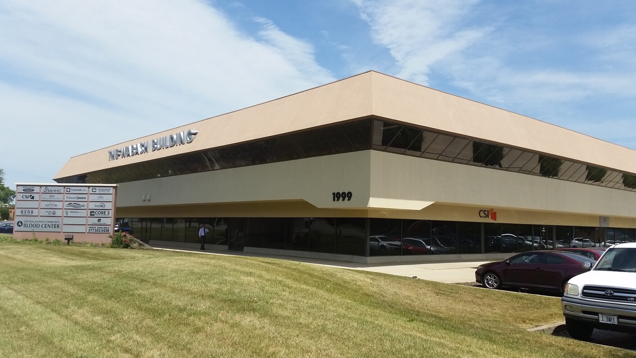 1999 Wabash Ave, Springfield, IL for lease Building Photo- Image 1 of 15