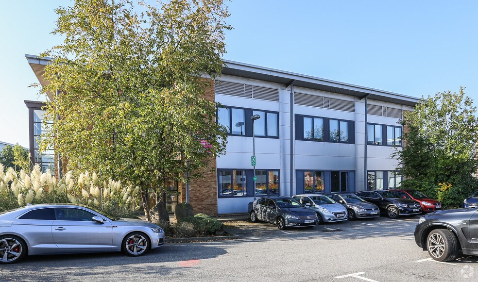 2 Paragon Ave, Wakefield for sale - Primary Photo - Image 1 of 1