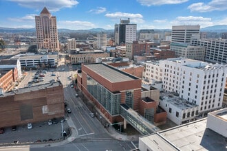 120 Salem Ave SW, Roanoke, VA for lease Interior Photo- Image 2 of 8