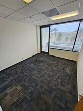 4705 Laurel Canyon Blvd, Studio City, CA for lease Interior Photo- Image 1 of 2
