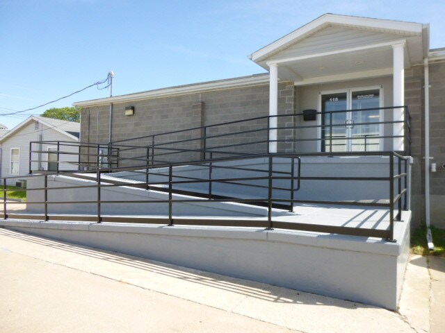 118 W Wheeler St, West Burlington, IA for sale - Primary Photo - Image 1 of 1