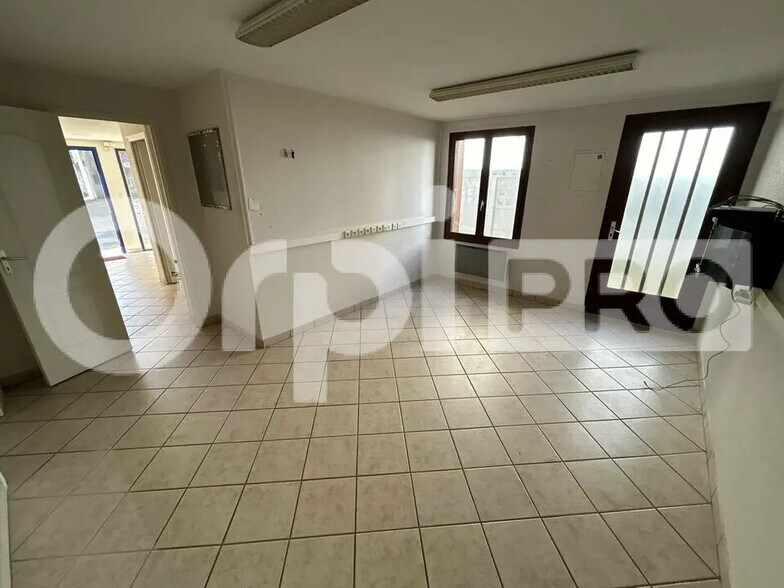 Flex in Montluçon for sale - Interior Photo - Image 3 of 12