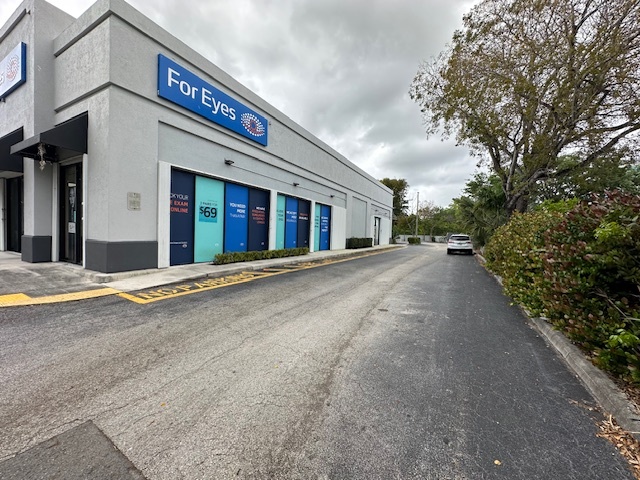 5251 N University Dr, Lauderhill, FL for lease - Building Photo - Image 3 of 27