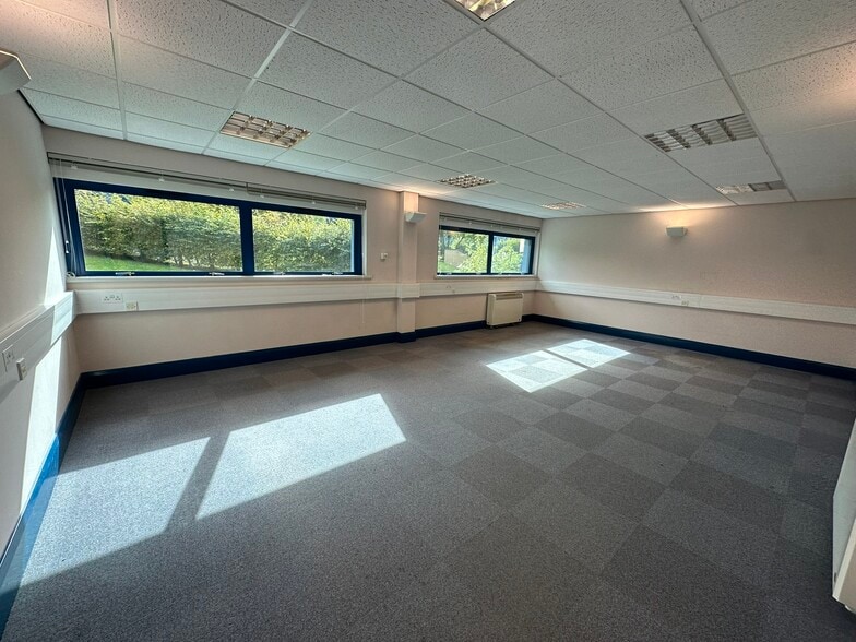 1-27 Jubilee Rd, Workington for lease - Building Photo - Image 3 of 9