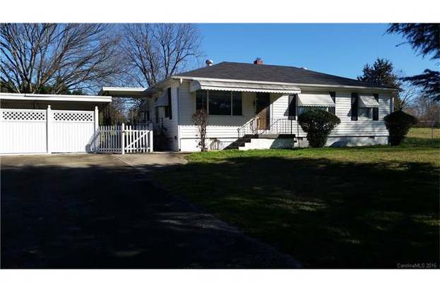 1836 N Dobys Bridge Rd, Fort Mill, SC for sale Primary Photo- Image 1 of 1