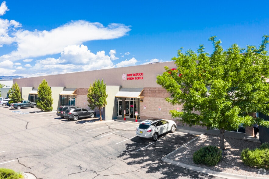 2420 Comanche Rd NE, Albuquerque, NM for lease - Primary Photo - Image 2 of 8