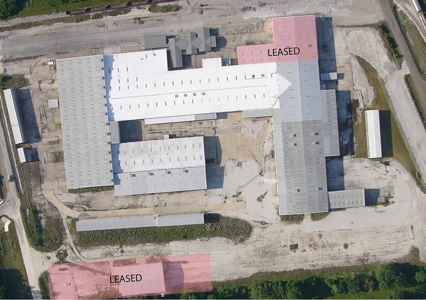 9601 Industrial Dr, Navasota, TX for sale - Building Photo - Image 1 of 1