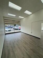 1339 Old County Rd, Belmont, CA for lease Interior Photo- Image 2 of 8