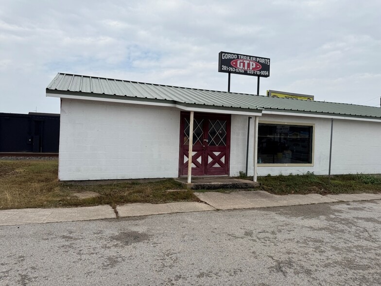 206 1st St, Humble, TX for sale - Building Photo - Image 2 of 6