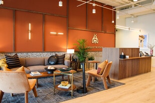 Industrious Nashville Yards - Pub