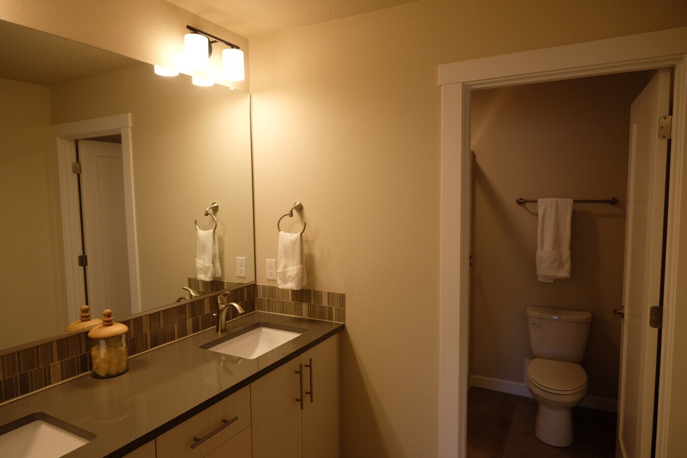 125 163 SW Lancaster, Troutdale, OR 97060 Lancaster Park Townhomes