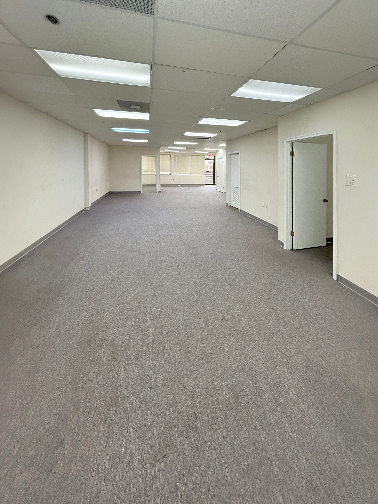 15950-15958 Derwood Rd, Rockville, MD for lease Interior Photo- Image 1 of 2