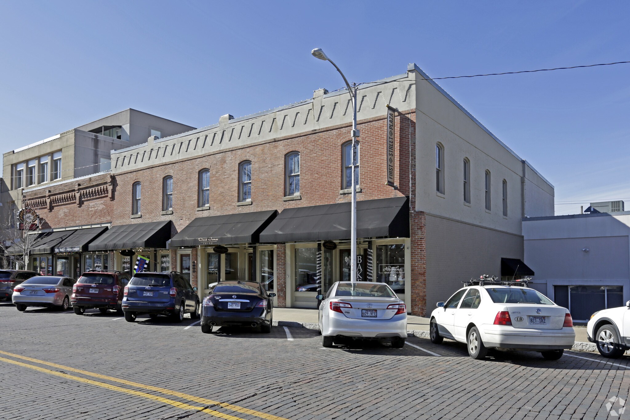 202-216 S 1st St, Rogers, AR for sale Primary Photo- Image 1 of 1