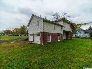 More details for 365 Lake Shore Dr W, Dunkirk, NY - Multifamily for Sale