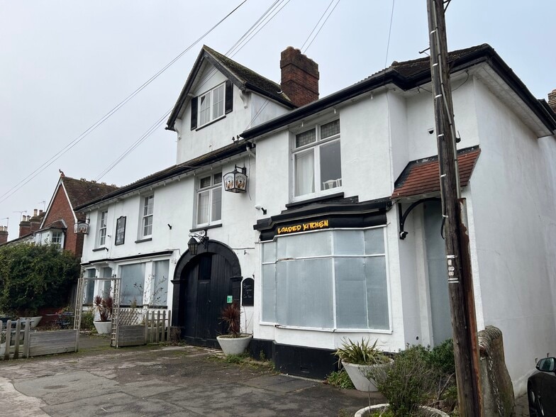 34 The Green, Rowlands Castle for sale - Building Photo - Image 2 of 8