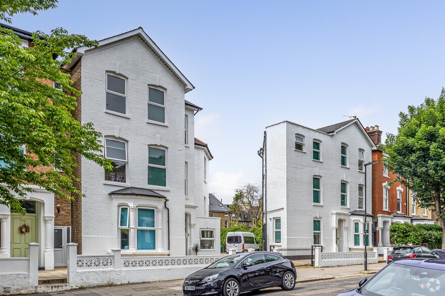 22 Wilberforce Rd, London for sale - Primary Photo - Image 1 of 4