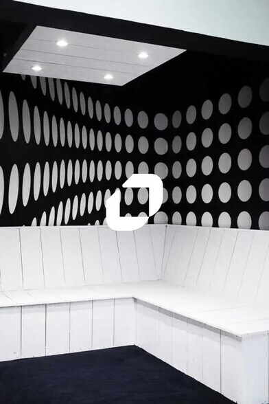 Office in Feucherolles for lease - Building Photo - Image 3 of 30