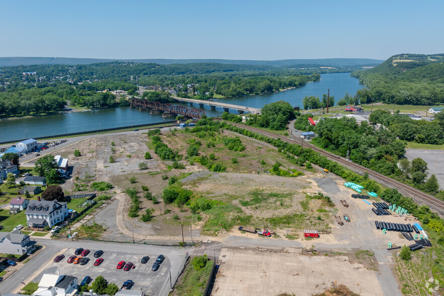 1400 Susquehanna Ave, Sunbury, PA for sale - Aerial - Image 3 of 16