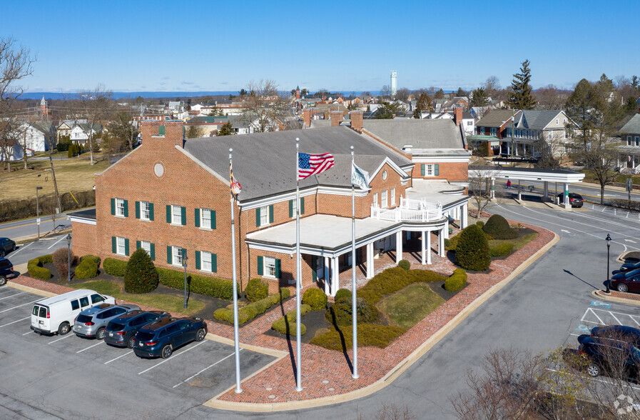 222 E Baltimore St, Taneytown, MD for lease - Building Photo - Image 1 of 3