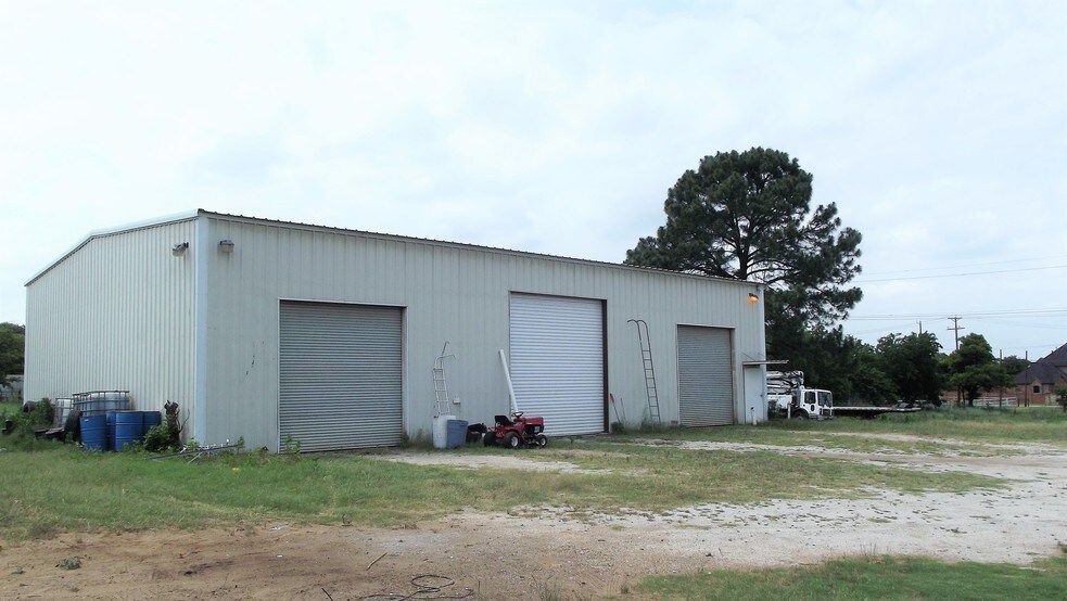 5869 Eden Rd, Kennedale, TX for sale - Building Photo - Image 1 of 1