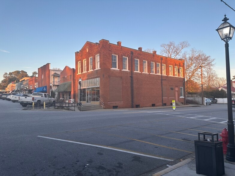 102 Exchange St, Pendleton, SC for lease - Building Photo - Image 2 of 5