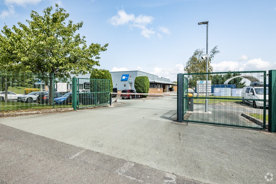 Manor Ln, Deeside for sale - Building Photo - Image 1 of 4