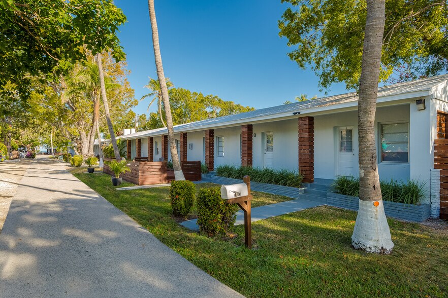 95320 Overseas Hwy, Key Largo, FL for sale - Building Photo - Image 1 of 1