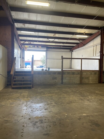1412-1414 Viscaya Pky, Cape Coral, FL for lease - Building Photo - Image 3 of 14