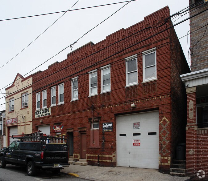 23-25 W 18th St, Bayonne, NJ for lease - Primary Photo - Image 1 of 5