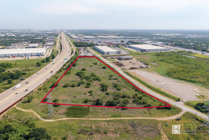 2651 Hardrock Rd, Grand Prairie, TX for lease - Building Photo - Image 2 of 7