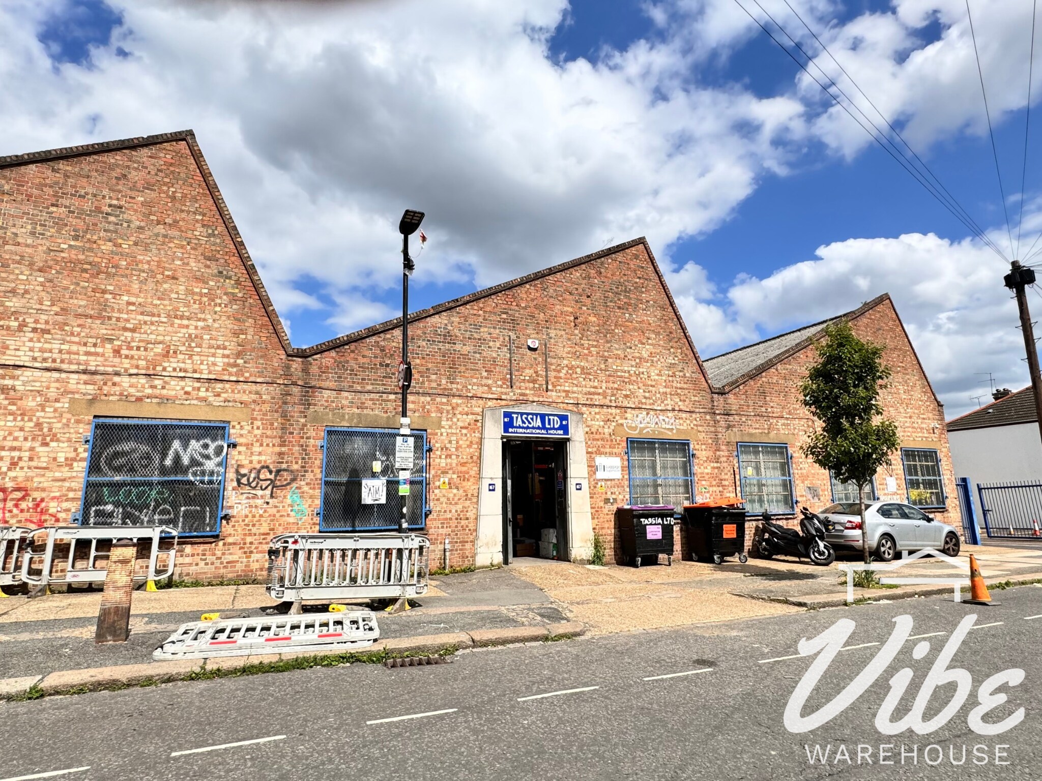 167 Hermitage Road, London for lease Primary Photo- Image 1 of 9