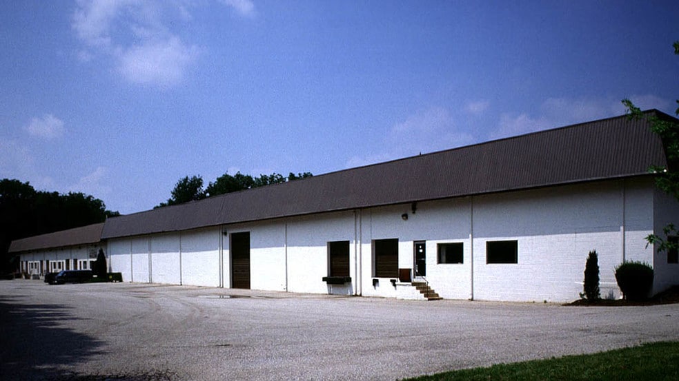 4214-4226 Amos Ave, Baltimore, MD for lease - Building Photo - Image 2 of 3