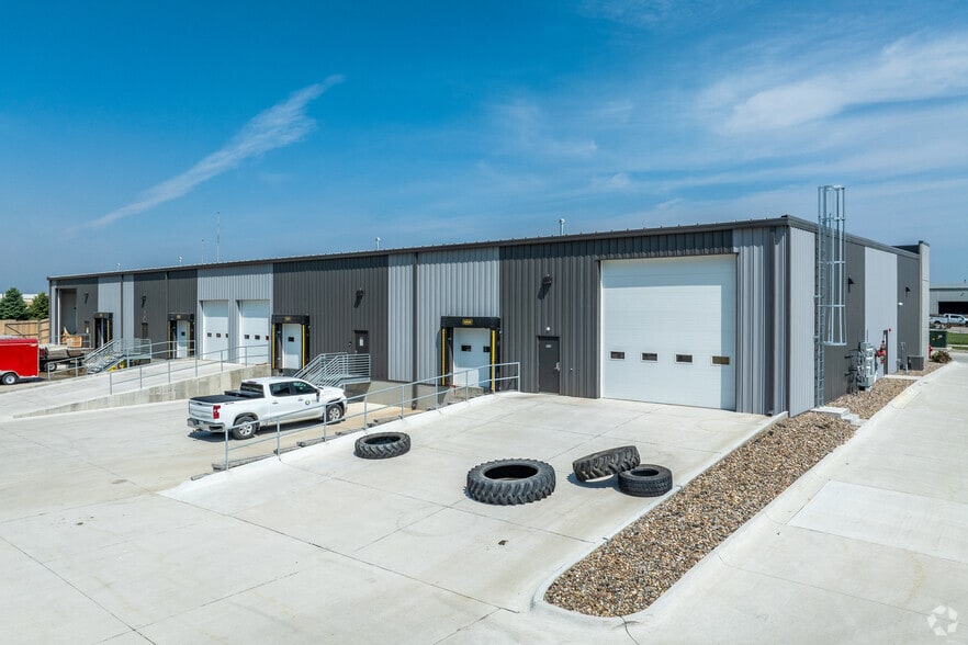 4405 SE Beisser Dr, Grimes, IA for lease - Building Photo - Image 3 of 6