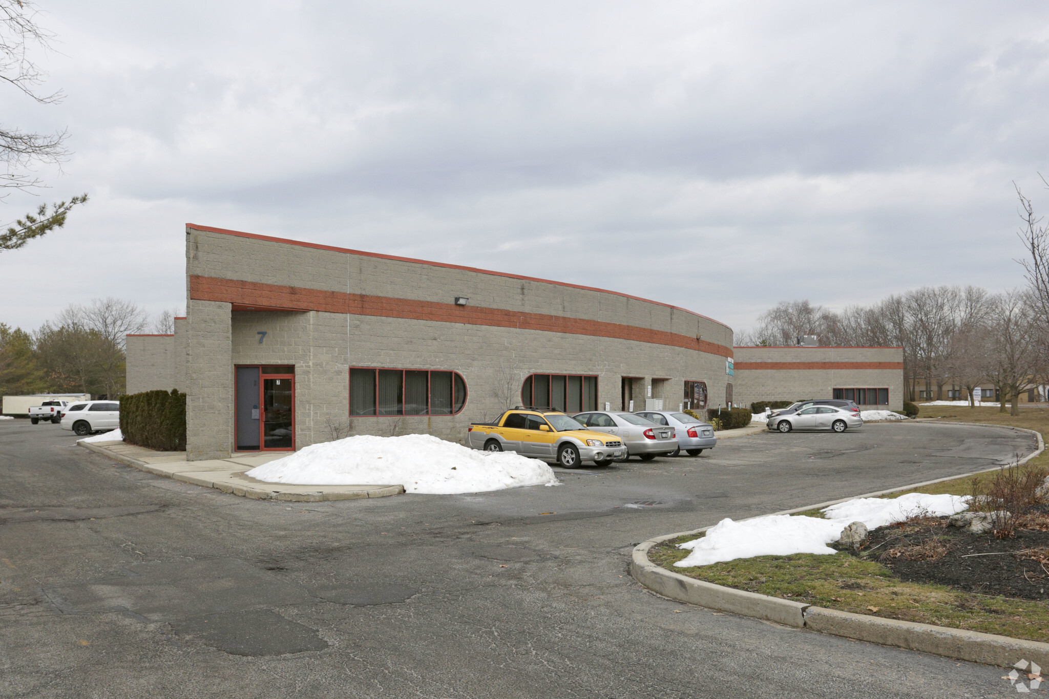 13-15 Technology Dr, East Setauket, NY for lease Primary Photo- Image 1 of 40