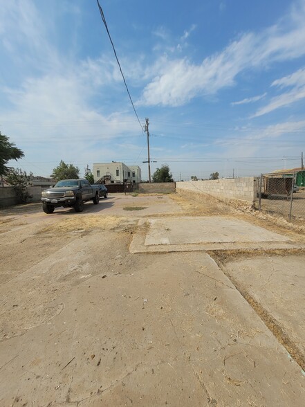 615 Sumner St, Bakersfield, CA for lease - Building Photo - Image 2 of 6