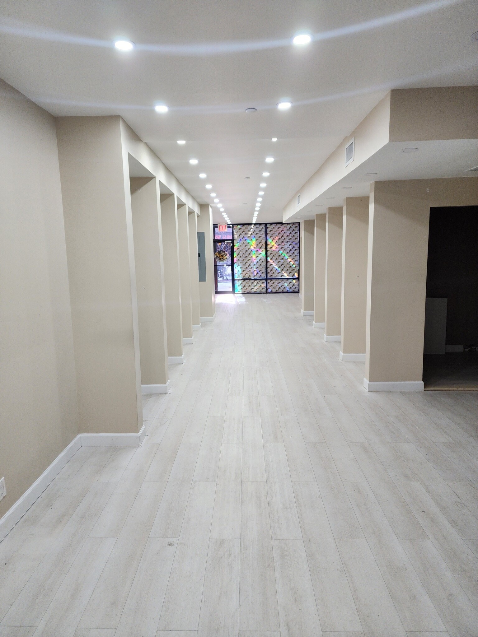 178 Bleecker St, New York, NY for lease Interior Photo- Image 1 of 3