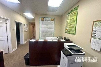 3115 81st Ct E, Bradenton, FL for lease Interior Photo- Image 2 of 6