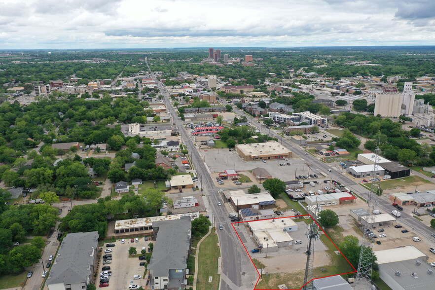 715-721 S Elm St, Denton, TX for sale - Building Photo - Image 2 of 3