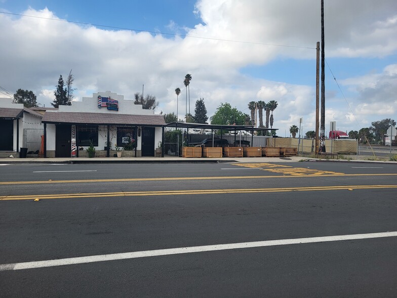 982 Center St, Riverside, CA for sale - Primary Photo - Image 1 of 6